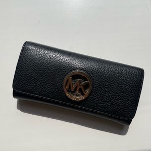 MICHAEL KORS BLACK WALLET